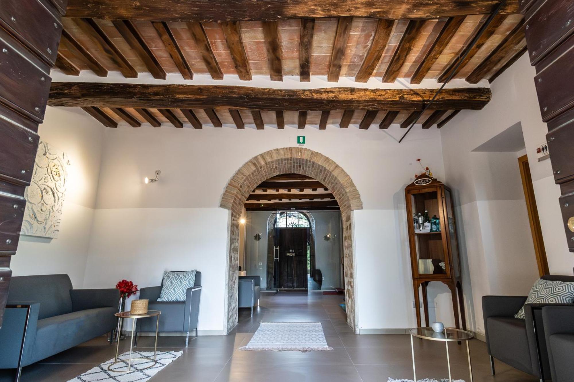 Tenuta Borgo San Michele グッビオ エクステリア 写真